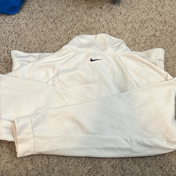Nike quarter zip sweatshirt - Picture 2 of 2